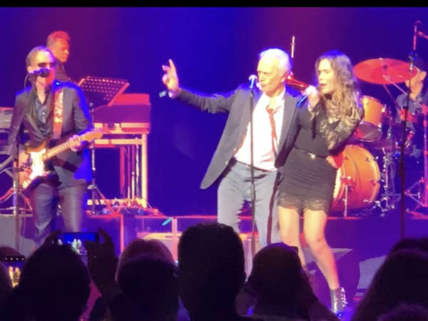 🕺 Edouard Carmignac remonte sur scène…